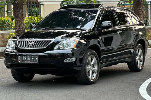 Second hand 2010 Toyota Harrier 2.4L AT 