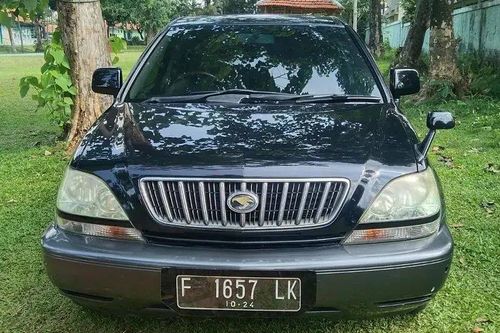 Second Hand 2002 Toyota Harrier 2.4L AT