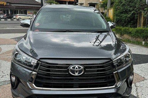 Used 2022 Toyota Kijang Innova REBORN 2.4 Q AT DIESEL VENTURER