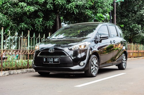 2017 Toyota Sienta 1.5L V AT bekas