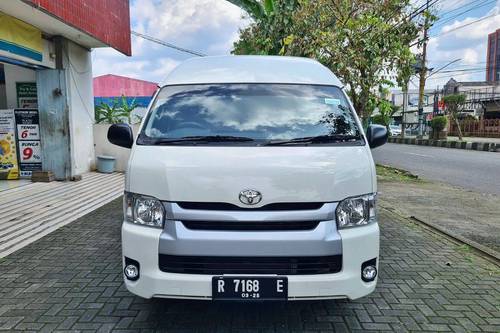 2021 Toyota Hiace COMMUTER DSL 2.5 bekas