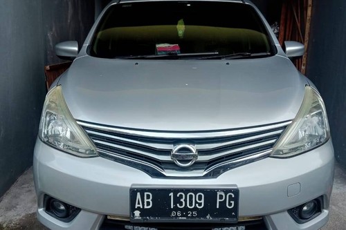2013 Nissan Grand Livina  1.5 SV MT bekas