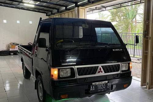 Used 2018 Mitsubishi L300 Pickup Standard