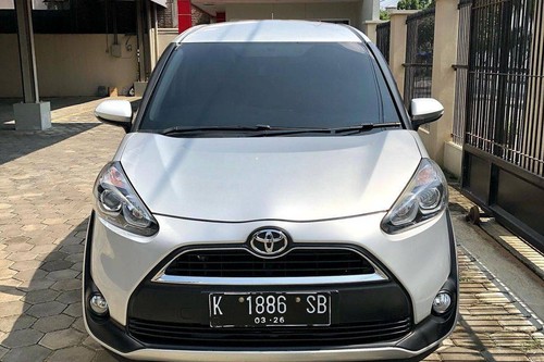 Used 2016 Toyota Sienta V MT