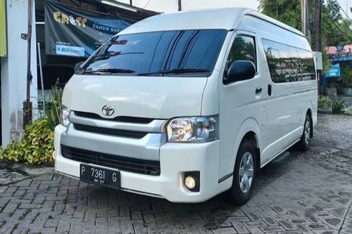 2021 Toyota Hiace Commuter Manual