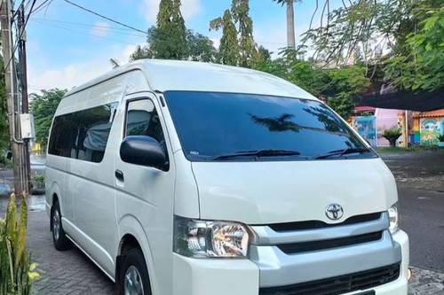 2021 Toyota Hiace Commuter Manual