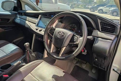 2020 Toyota Kijang Innova REBORN 2.4 G MT DIESEL LUX