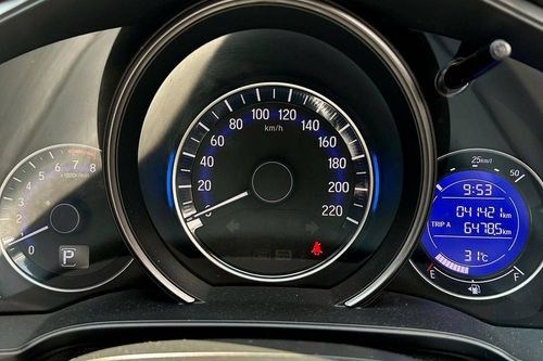 Dijual 2020 Honda Jazz RS CVT bekas