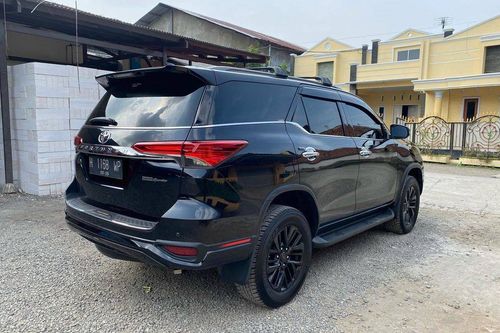 Dijual 2020 Toyota Fortuner 4X2 G AT DIESEL TRD SPORTIVO bekas