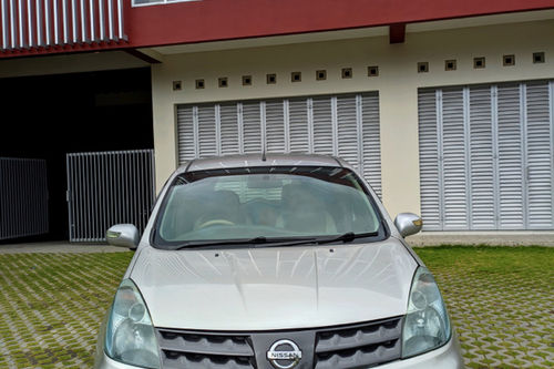 2011 Nissan Grand Livina  1.5 SV MT Bekas