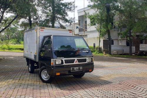 2015 Mitsubishi Colt L300 2.5 MT PU BOX FREEZER bekas