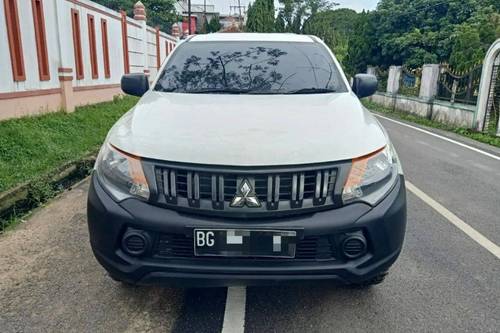 2016 Mitsubishi Triton  HDX MT Single Cab 4WD bekas