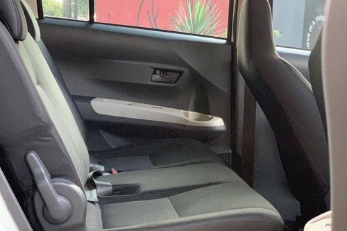 2018 Daihatsu Sigra 1.0 D MT bekas