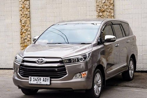 2021 Toyota Kijang Innova REBORN 2.4 Q AT DIESEL Bekas