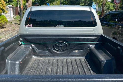 2012 Toyota Hilux Double Cabin 2.5L MT bekas