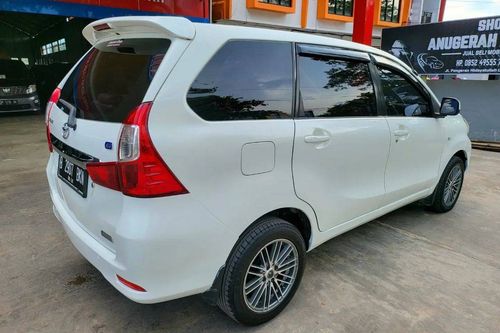 Beli mobil bekas
