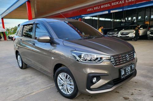 Beli mobil bekas