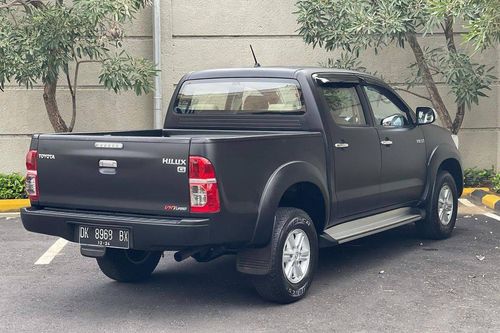 2014 Toyota Hilux Double Cabin G 2.5L MT