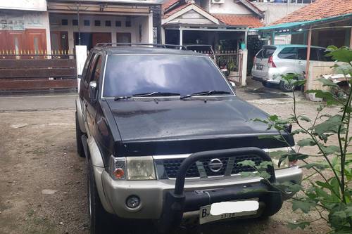 2003 Nissan Terrano  KINGSROAD 2.4 MT bekas