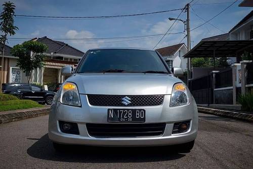 2012 Suzuki Swift  ST bekas