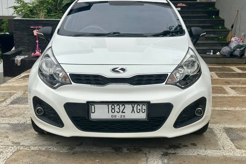 2013 Kia Rio  1.4 M Bensin MT bekas