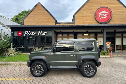 2023 Suzuki Jimny Single Tone AT tua