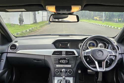 Second hand 2011 Mercedes Benz C-Class C250 