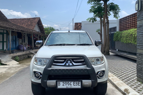 2013 Mitsubishi Pajero Sport  DAKAR HI POWER 4X2 2.4 AT bekas