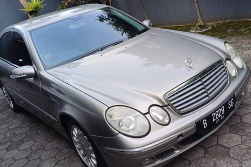 Used 2005 Mercedes Benz E-Class  e 260