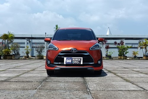 Used 2016 Toyota Sienta Q CVT