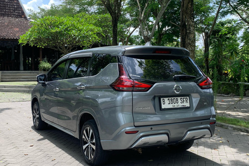 2019 Nissan Livina VL AT bekas