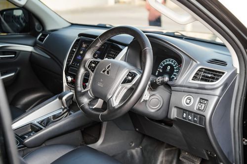 2022 Mitsubishi Pajero Sport Dakar AT 4x2 bekas