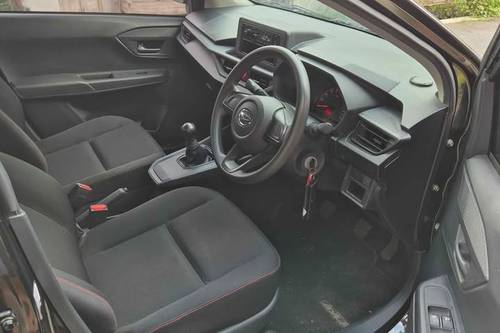 Dijual 2023 Daihatsu Ayla 1.0L M MT bekas