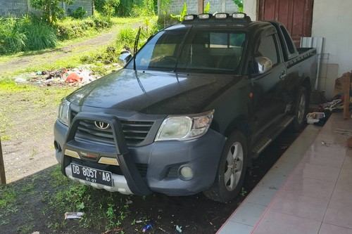 Used 2012 Toyota Hilux 2.0L Single Cab