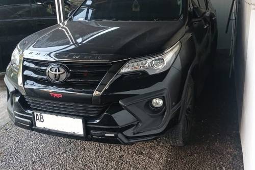 2020 Toyota Fortuner 4X2 2.5L AT TRD bekas