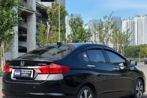 Beli mobil bekas