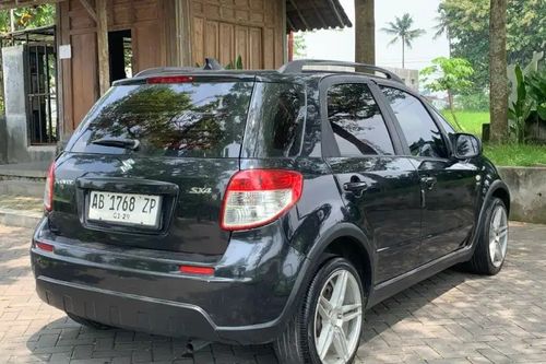 2010 Suzuki SX4 1.5L AT bekas