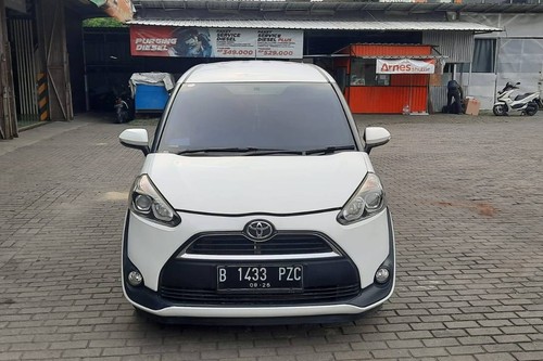 Used 2016 Toyota Sienta G MT
