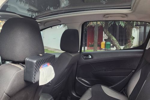 2nd Hand 2012 Peugeot 308 1.6 AT