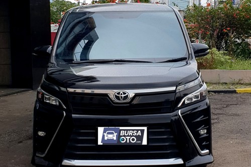 2020 Toyota Voxy 2.0L AT
