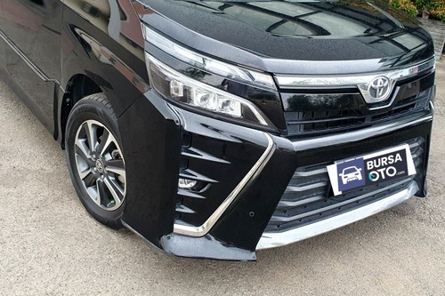 2020 Toyota Voxy 2.0L AT tua
