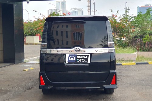 2020 Toyota Voxy 2.0L AT bekas
