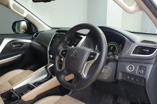2023 Mitsubishi Pajero Sport Dakar Ultimate AT 4x2 bekas