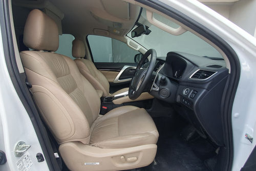 2023 Mitsubishi Pajero Sport Dakar Ultimate AT 4x2 bekas