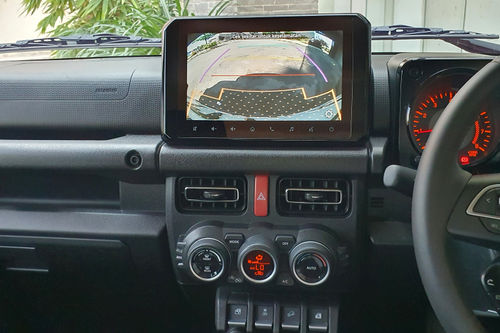 2024 Suzuki Jimny Two Tone AT bekas