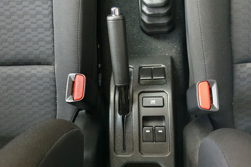 2024 Suzuki Jimny Two Tone AT bekas