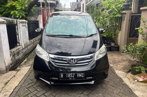 2013 Honda Freed  PSD bekas