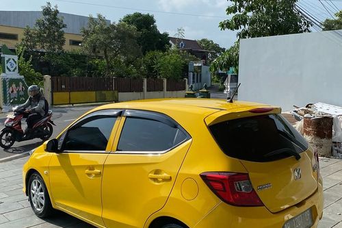 Dijual 2021 Honda Brio Satya E M/T bekas