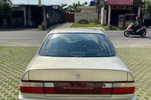 1992 Toyota Corolla (1991-1995) 1.6 SEG GREAT MT SDN tua