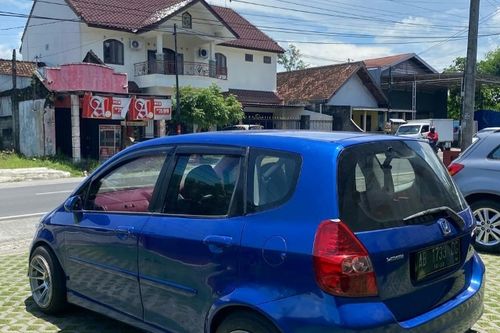 Dijual 2004 Honda Jazz V-TEC M/T bekas